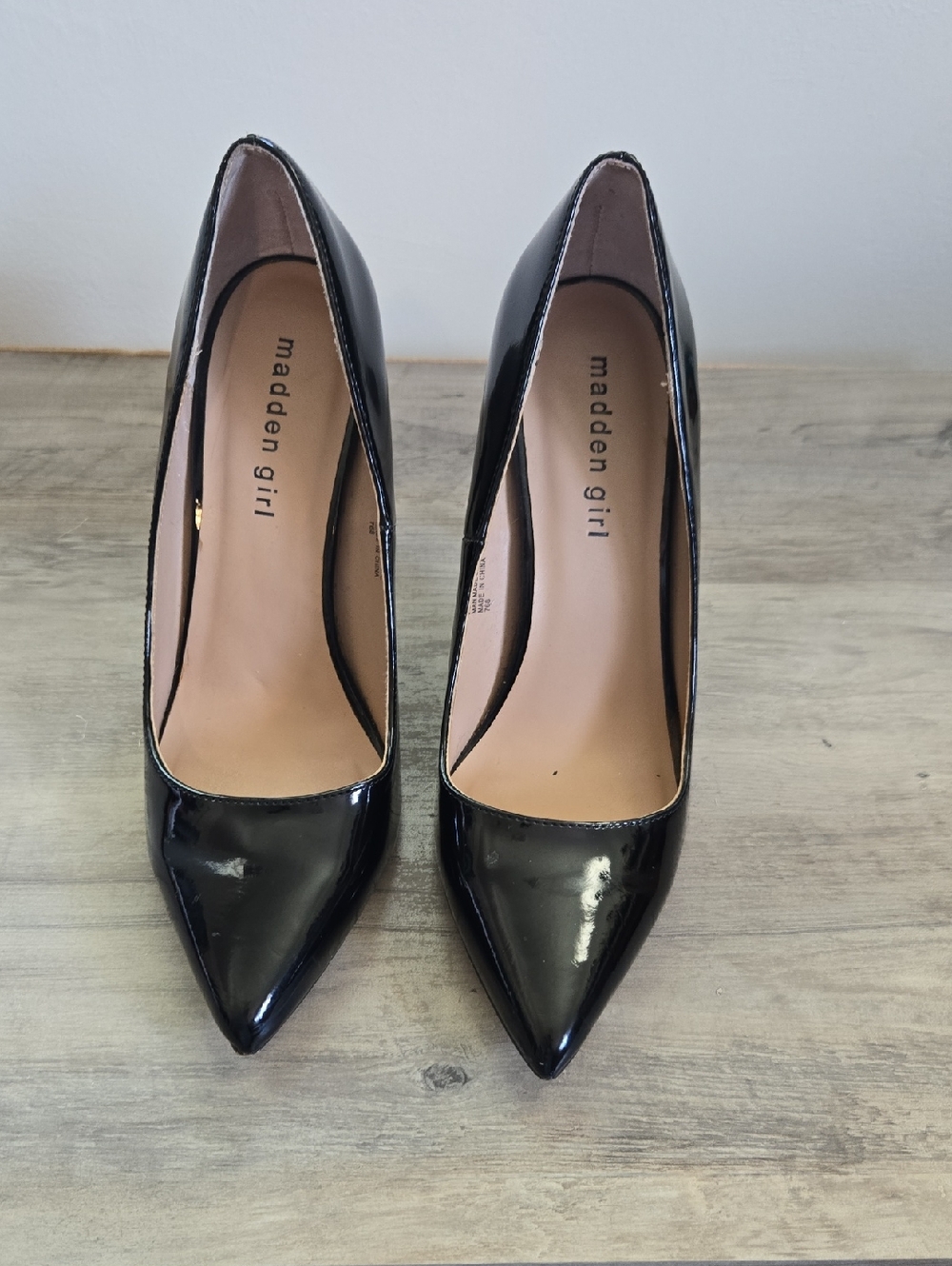 Madden Girl Black Patent Pointed Pumps